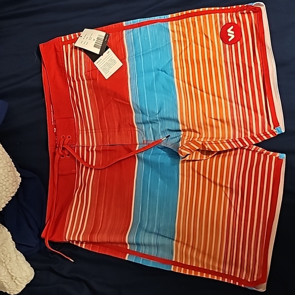 Men's swim trunks - Picture 2 of 5